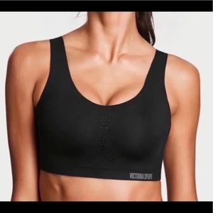 Victoria’s Secret Angel Maxi Sports Bra, size 36 D, NWOT
